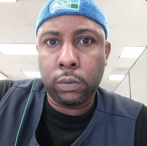 Meet your Posher, Dontae